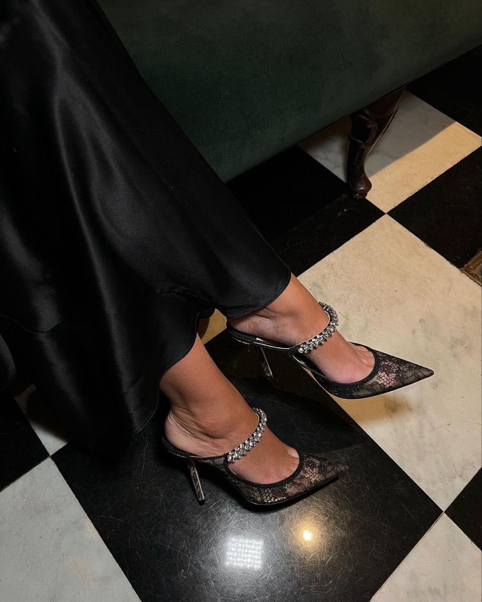 1leio's tweet photo. jimmy choo heels https://t.co/BxcOKbW655