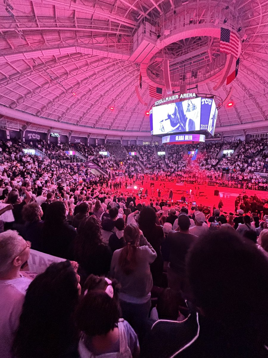 ThrowBackFrog tweet media