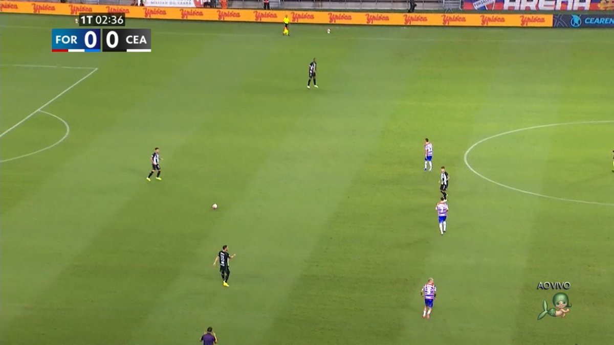 Bola rolando na Final!