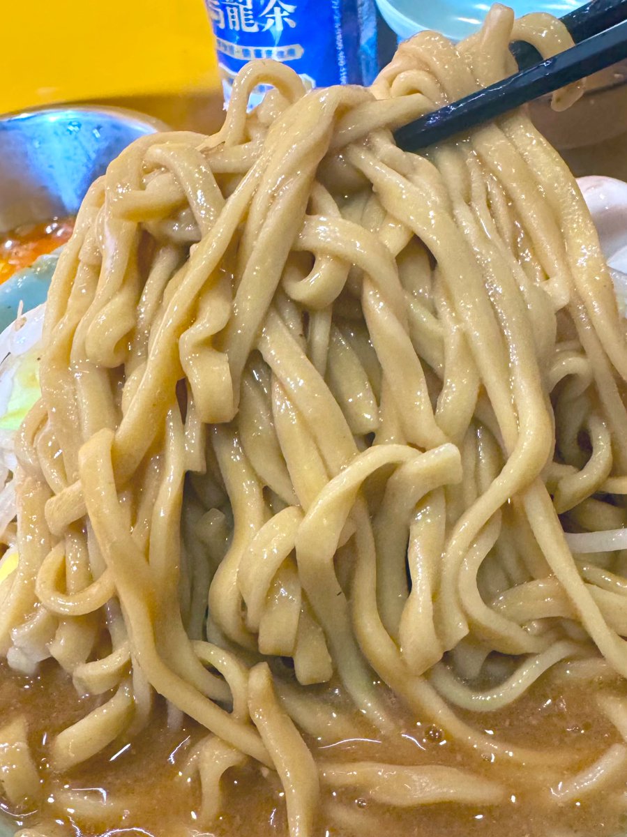 ごろりん tweet media