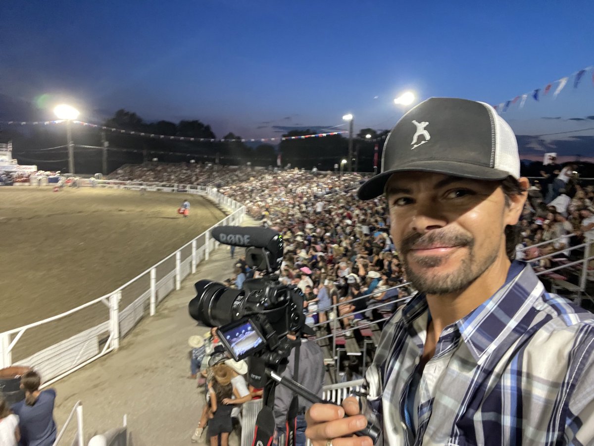 antho_herren's tweet photo. Lehi, UT Rodeo 🐴 #FirstAveFilms 🎬 https://t.co/zBQATaF2ov