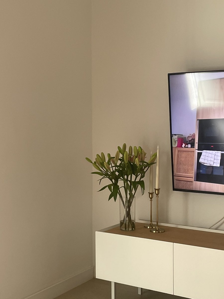 gemiitita's tweet photo. Me gustan los jueves y las flores.. https://t.co/tZC94vXBW6 https://t.co/vBOivsVSRg
