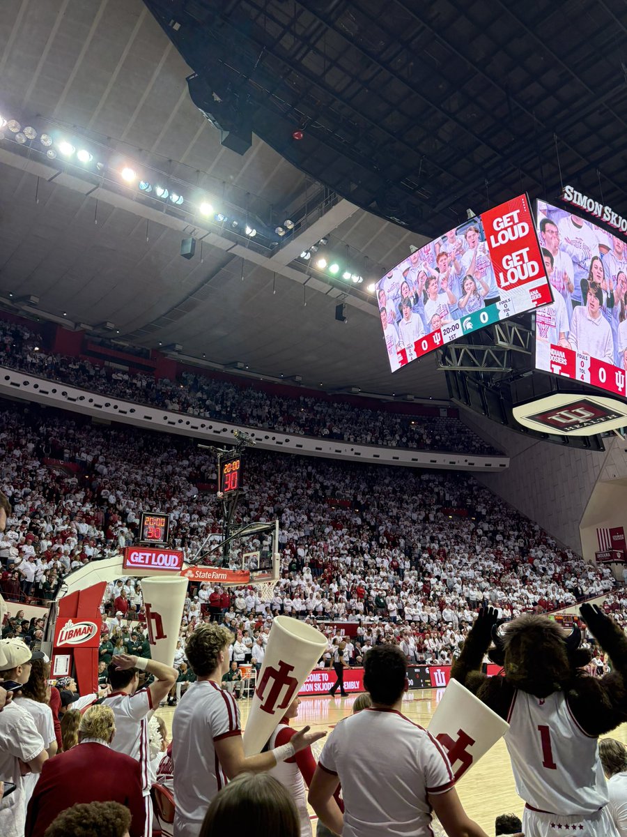 BenJanesDiary's tweet photo. Sorry I can’t be in #BurnerBalcony but I’m supporting yall from the floor https://t.co/yAIV0NCHSH