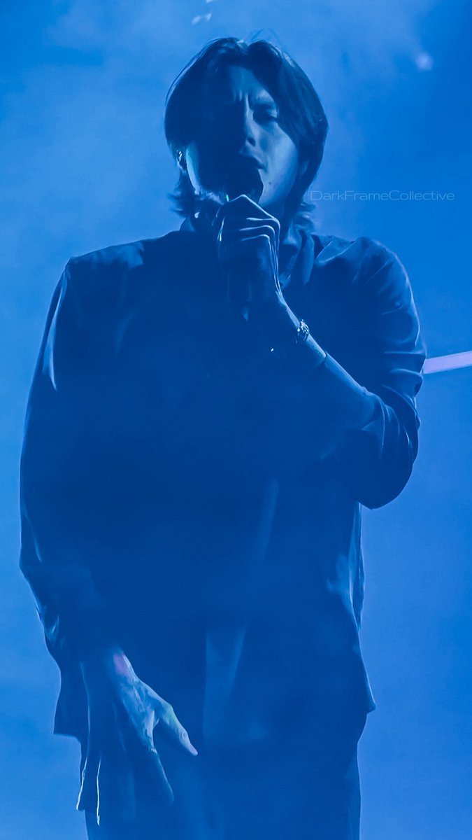 Sirens holding flowers of teeth…