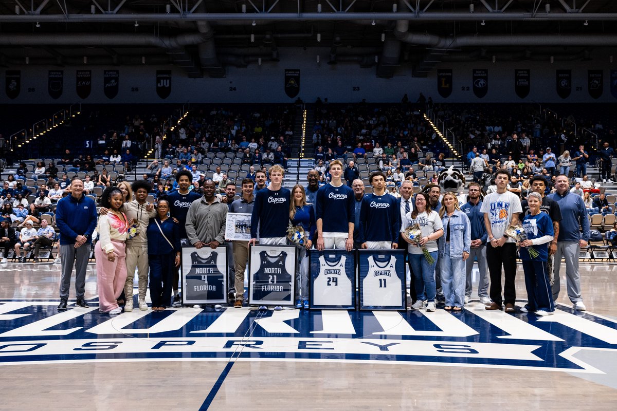 OspreyMBB's tweet photo. Once an Osprey, always an Osprey!

Thank you, seniors!

#SWOOP https://t.co/nCiwJMplsl