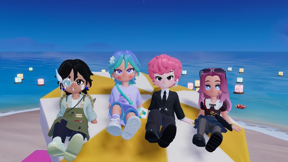 meleficene's tweet photo. W/ @Berrydinaberry @saoirsezen @.aljie and @amatulee https://t.co/QkjpeLOR0J