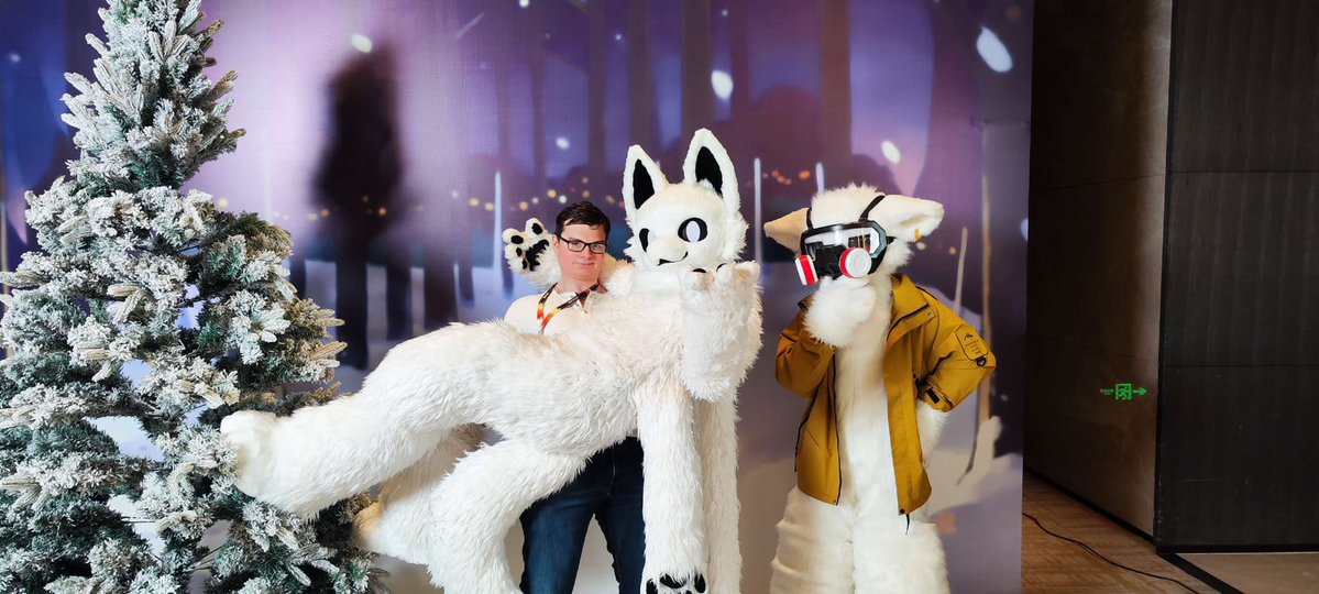 半岛柿子喵 tweet media