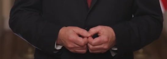 IanGee2023's tweet photo. @Keir_Starmer How is anyone supposed to trust a grown man who holds his hands like this when he speaks? https://t.co/gPelemivTF
