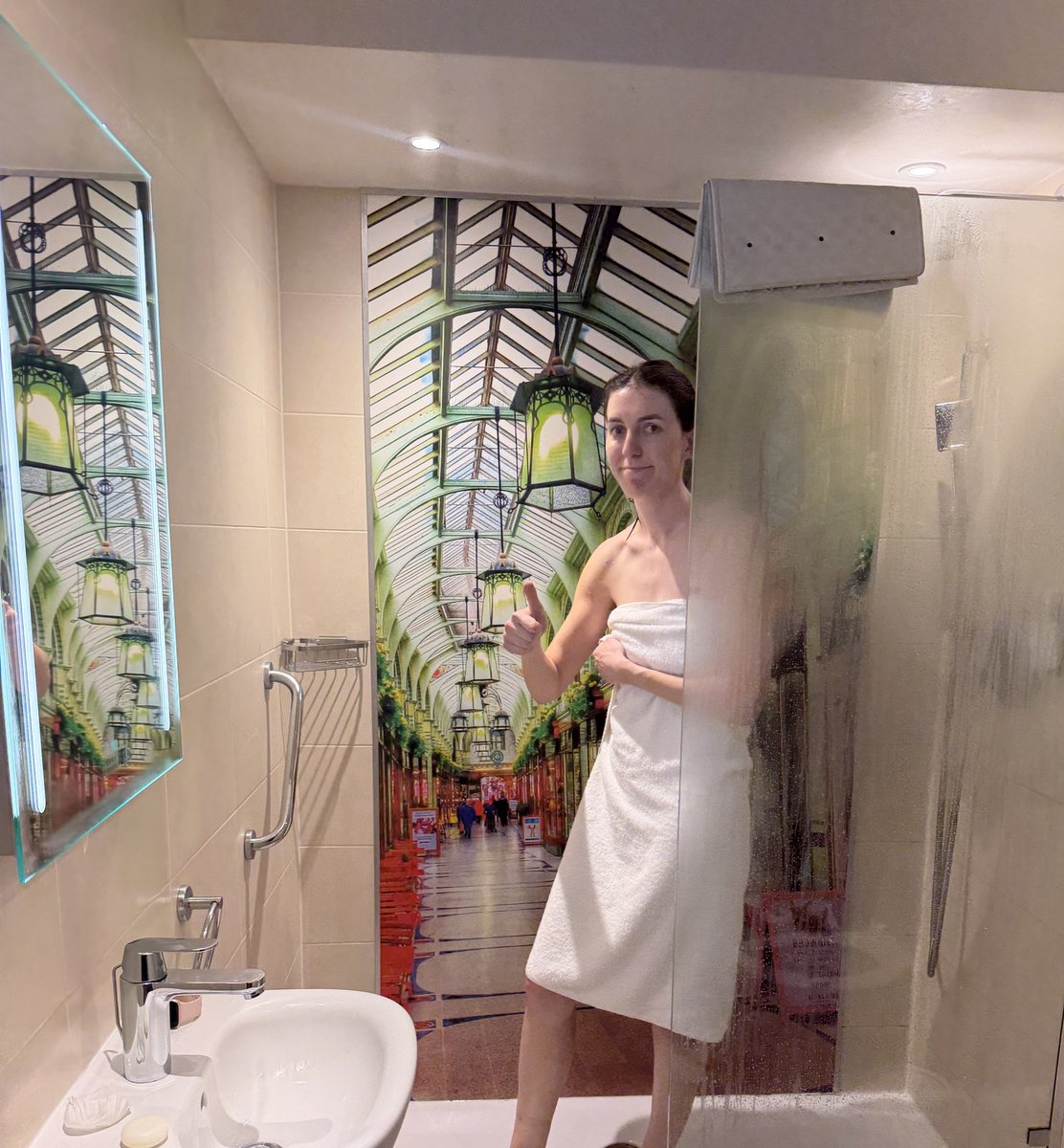 Melanie Bracewell tweet media