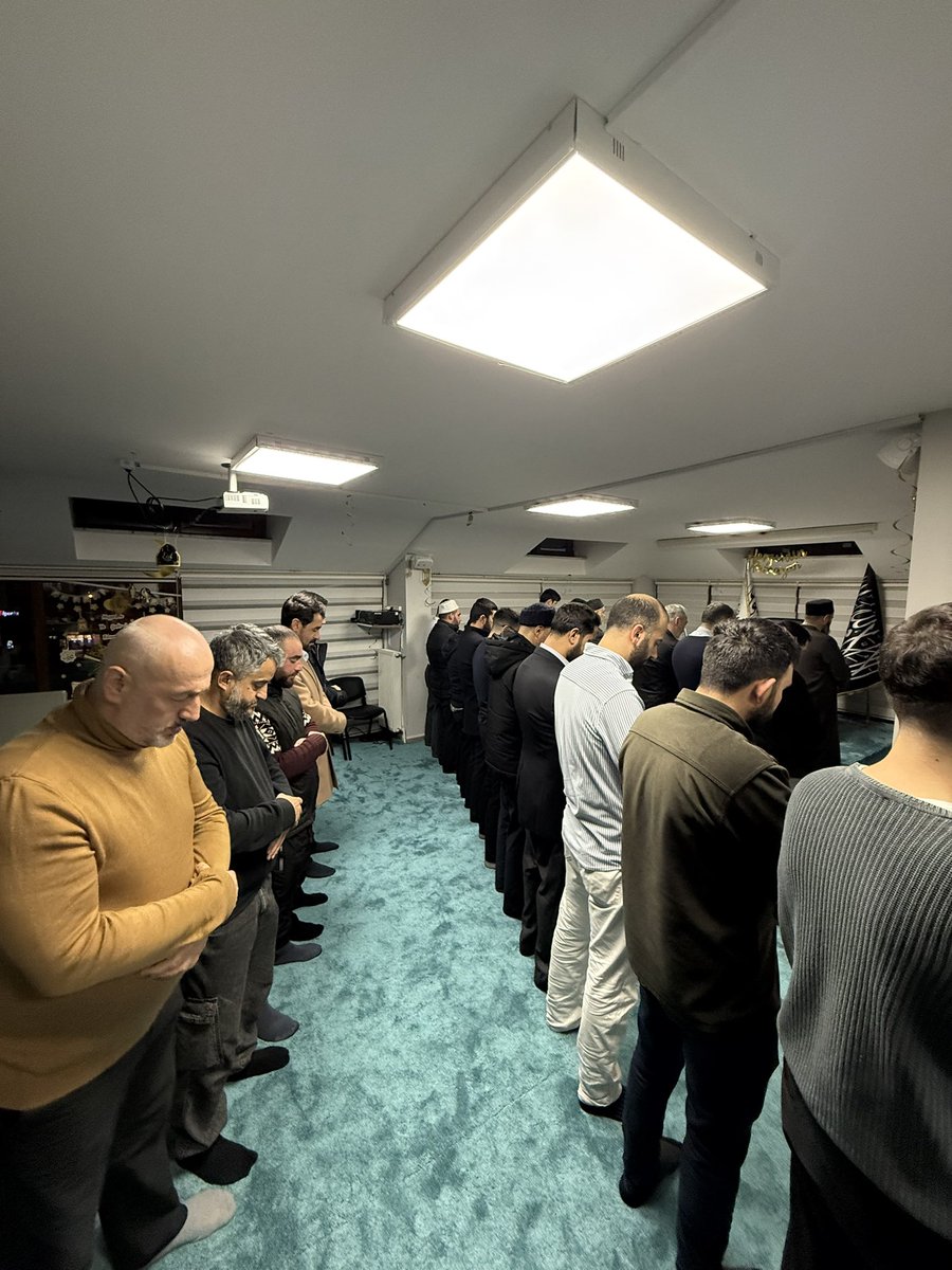 Ramazan ayında, STK temsilcilerinin katılımıyla gerçekleşen iftar programında bir araya geldik.

Bu yılki Ramazan temamız: “Ramazan: Ümmet Olma Zamanı”

Katılım sağlayan kıymetli misafirlere teşekkür ediyor, Ramazan’ın İslam ümmeti için hayırlara vesile olmasını niyaz ediyorum.