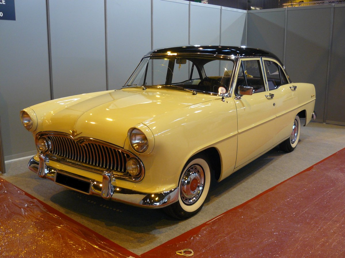 YannRobichon's tweet image. Happy #SimcaSunday / #SundaySimca!...
Simca Versailles.
#Auto #Automobile #Automobiles #Autos #Car #CarHistory #Cars #CarsHistory #ClassicCar #ClassicCars #FrenchCar #FrenchCars #Photo #Photographie #Photography #RetroCar #RetroCars #Simca #SimcaInEnglish #VintageCar #VintageCars