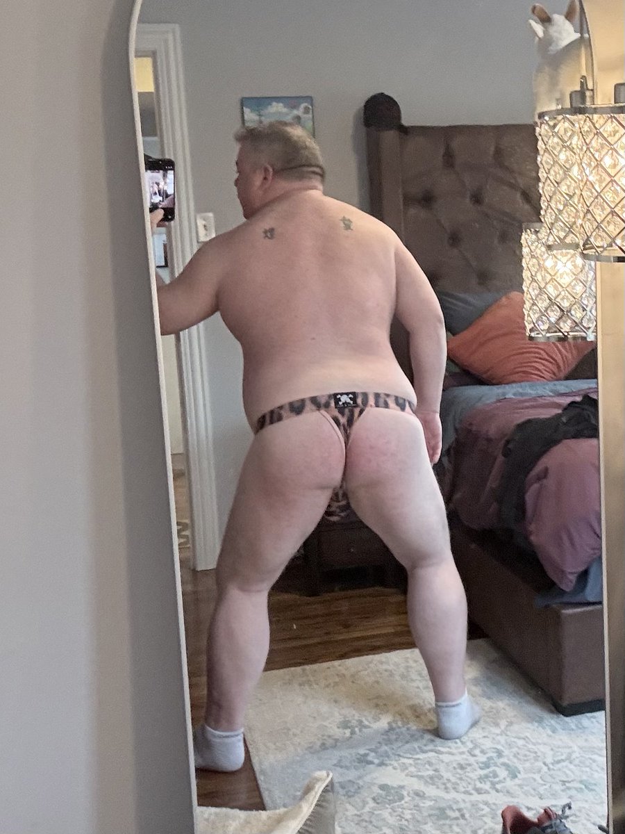 SasquatchRadius tweet media