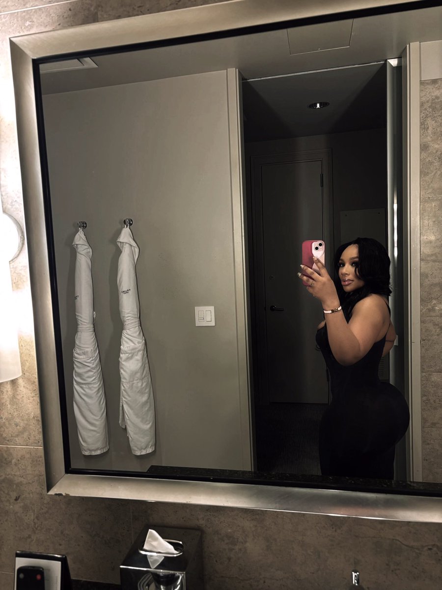 MINKY 2 BETTA🙈. tweet media