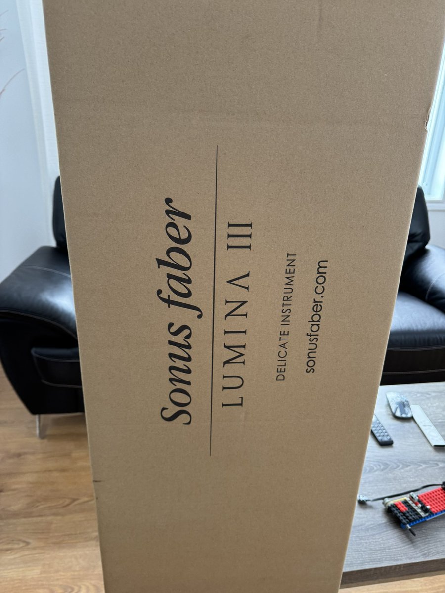 סיימון tweet media