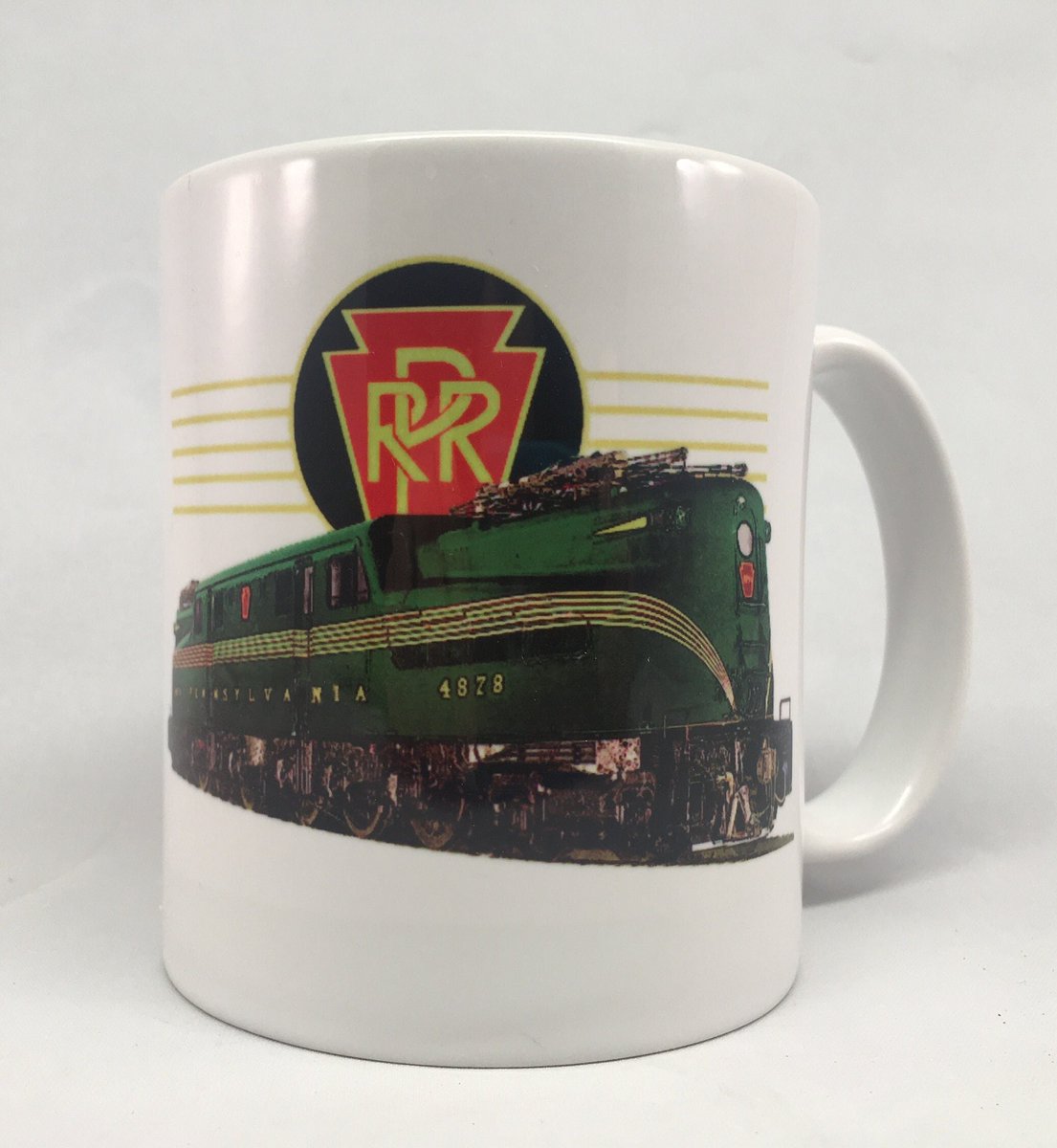 MrTrain_com's tweet image. It's coffee time. #Railroad #coffee #mugs #madeintheusa @MrTrain_com . #CoffeeTime  #CoffeeLover #trains #toytrains #tea #gifts #fathersday #Birthday