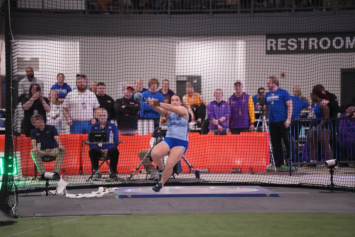 IndStXCTF's tweet photo. Another big day for the Sycamores in the weight throw 💪

🌲 place five of the top seven, including all-conference performances from Aliseonna Garnett (19.67m/64-6.5) and Niesha Anderson (19.51m/64-0.25)

2️⃣4️⃣ points for the Sycamores

#MarchOn | #StayRooted https://t.co/fk401vVgFf