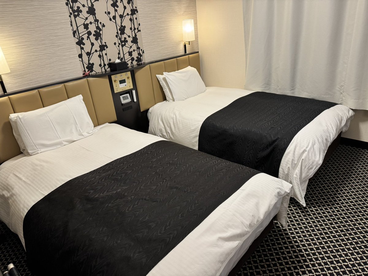 おはようございます😊 昨日は仕事が終わってから、来阪していた沖縄の