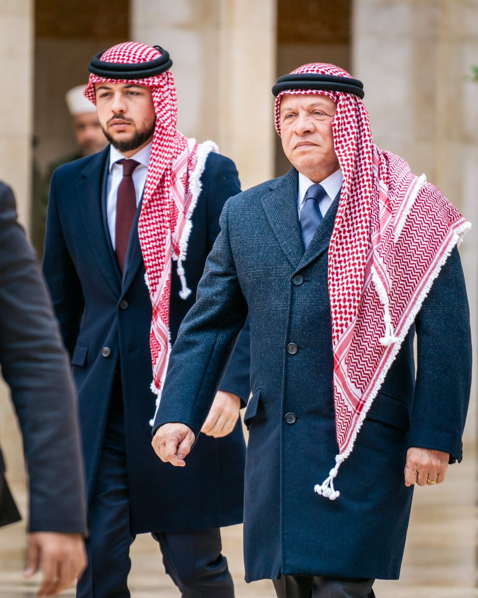 fahadddd83's tweet photo. هاشمياً ما وقف على كف اللحد...على سنام المجد وقف بإعتدال

الملك عبدالله الثاني أبو حسين - حفظه الله ونصره 🇯🇴

#قاهر_المجوس 
#إيران #الاردن_خط_احمر #الحرب_العالمية_الثالثة 
#الجيش_الكويتي https://t.co/ipxqWeb70V
