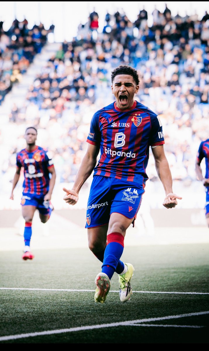 LGZ_Scouting's tweet photo. Giacomo Koloto ( 18 yrs ) for  @FCBasel1893 vs Lausanne : 

74’ minutes 
2 shots on target 
2 goals

One of the most intriguing strikers out there in Swiss Super League 🇨🇭

#koloto #basel #football #Swiss https://t.co/yuJTl9gBqb