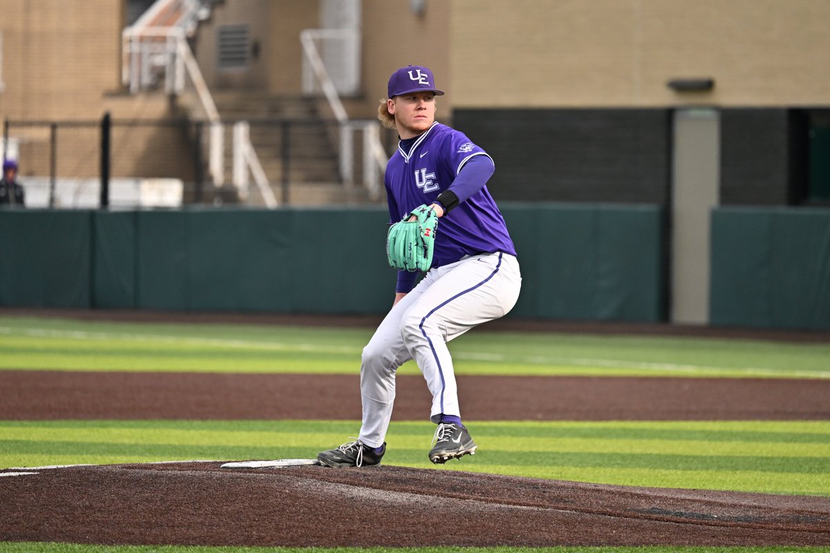 UEAthleticsBASE's tweet photo. Mid 8 | MKE 2, UE 4

Third zero of the day for @owenbyberg sends the Aces into the bottom of the eighth with a two-run lead

⚾️ #ForTheAces x #GUAC 🥑 https://t.co/owCLIx5TzC