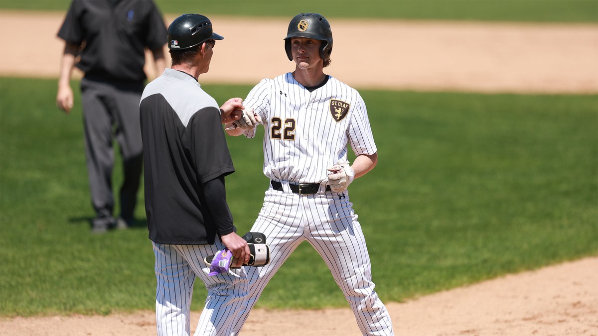 St. Olaf Athletics tweet media