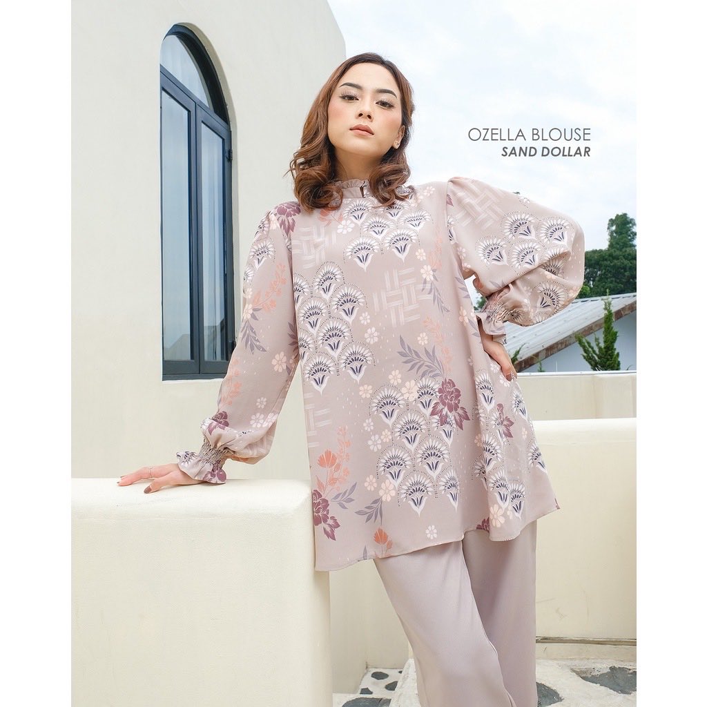 syzzrsd's tweet photo. Halo guyss, ini aku lagi Decluttering lemari, jadi mau jualin beberapa baju yang udah jarang kepakai https://t.co/hB2apJt0MI