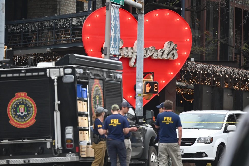 YourAnonCentral's tweet photo. A gunman killed two people at a bar in Texas early Sunday in a mass shooting that left 14 others wounded, he was wearing a sweatshirt that said “Property of Allah,” and another shirt with an Iranian flag design. It's under investigation as a potential act of terrorism. 

https://t.co/5JVv6wCL83