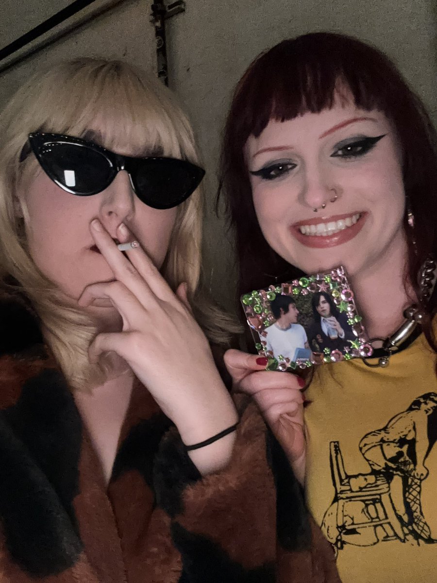 kiki ⚰️ MCR HOLLYWOOD tweet media