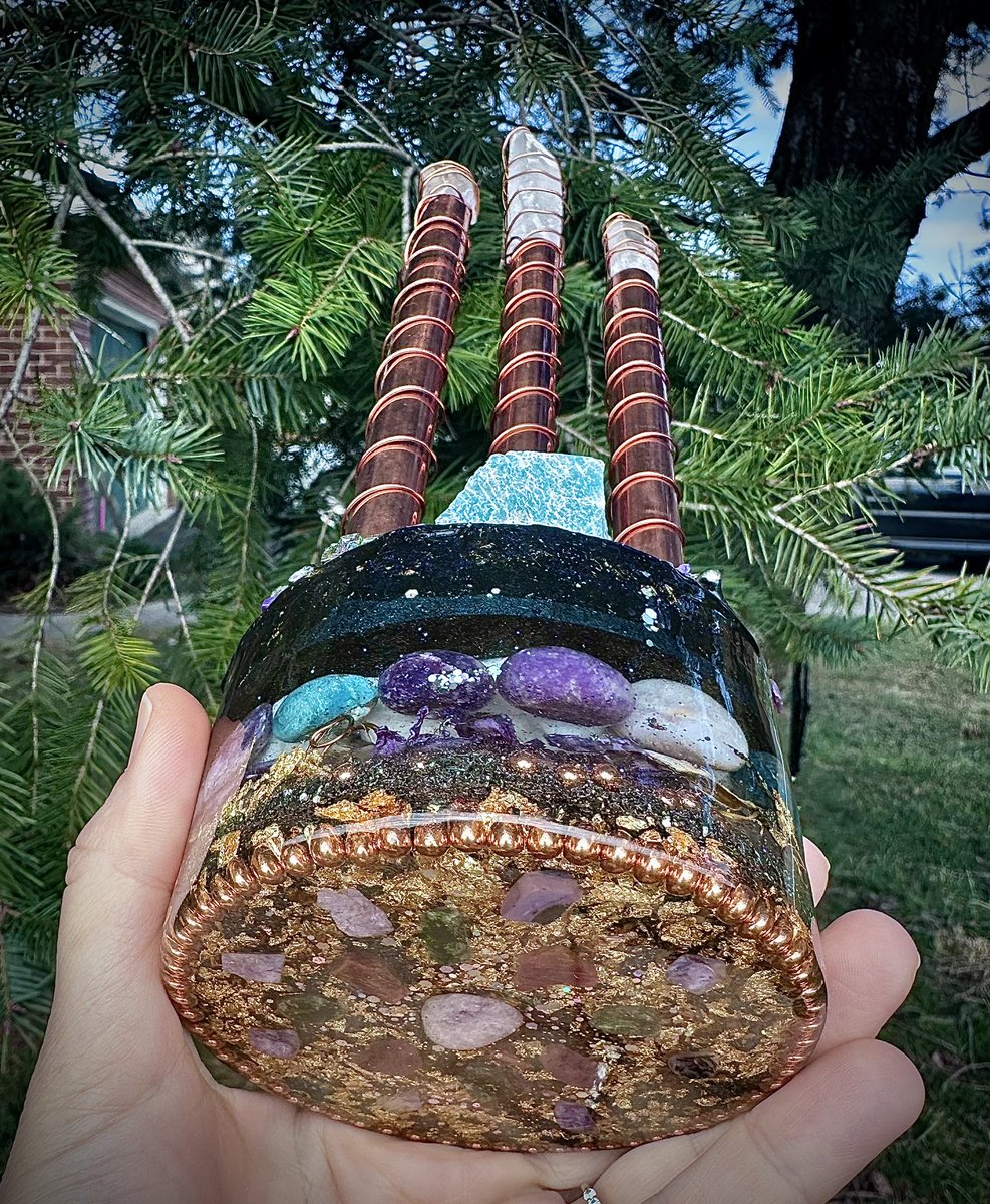 DymondCreations's tweet photo. Finally available : Cloud Buster is my favorite Orgone creation that works as an ultimate frequency changer : it structures environments by producing negative ions when restructures water molecules in the atmosphere and clearing harmful EMFs
https://t.co/Ck5Z11Do8j
#cloudbuster https://t.co/faawjXGbos