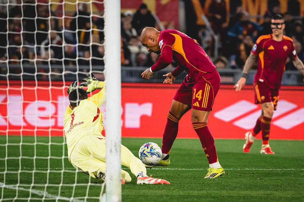 RaiNews's tweet photo. #SerieA, #RomaJuve 3-3: pareggio bianconero in extremis
#TorinoLazio 2-0, #SassuoloAtalanta 2-1, #CremoneseMilan 0-2
#InterGenoa 2-0: nerazzurri a +10
Ieri #ParmaCagliari 1-1. Le cronache testuali su https://t.co/1d0bpPopiC https://t.co/OhndVSJDDg https://t.co/6LnzdOzKZ4