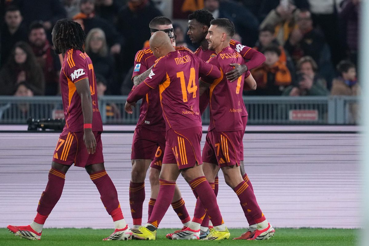 RaiNews's tweet photo. #SerieA, #RomaJuve 3-3: pareggio bianconero in extremis
#TorinoLazio 2-0, #SassuoloAtalanta 2-1, #CremoneseMilan 0-2
#InterGenoa 2-0: nerazzurri a +10
Ieri #ParmaCagliari 1-1. Le cronache testuali su https://t.co/1d0bpPopiC https://t.co/OhndVSJDDg https://t.co/6LnzdOzKZ4
