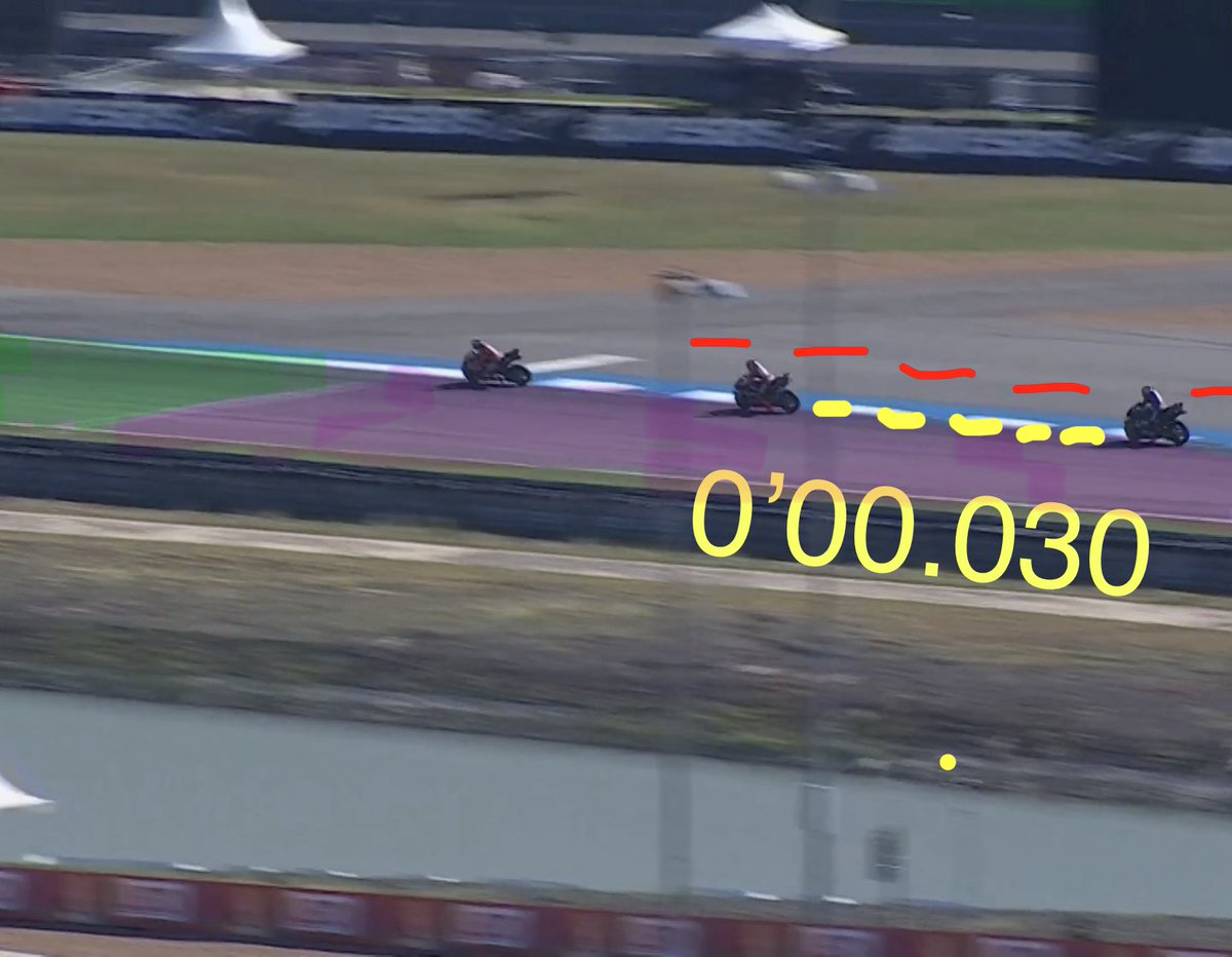 1_r56's tweet photo. @FranckyHawk29 Yeah, theory discarded. 2nd sector purple. 3rd sector green. Mistake was made right at the end of the purple sector. That’s 0.8 lost to get to the cut off line with a destroyed rim.
Rim destroyed before tire deflated https://t.co/MgBOWO1ztV
