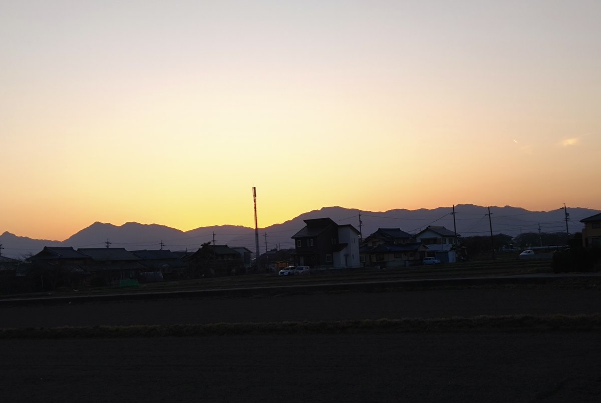 oSvOEX7nHejTDeT's tweet photo. 2026/03/01(日)
@桑名TOIN BASE M【三重】
#杉野淳子 さん
お気に入りの箱とグランドピアノでのステージ
体調を崩されているとの事でしたが元気なステージを観れて良かったです。
セトリ
1. どうかこのまま
2. 列車の女
3. VS (Versus)
4. 甘い温度
5. 乞う
6. Spice!!
#TOIN BASE M
#原風景 https://t.co/EykpbLybID