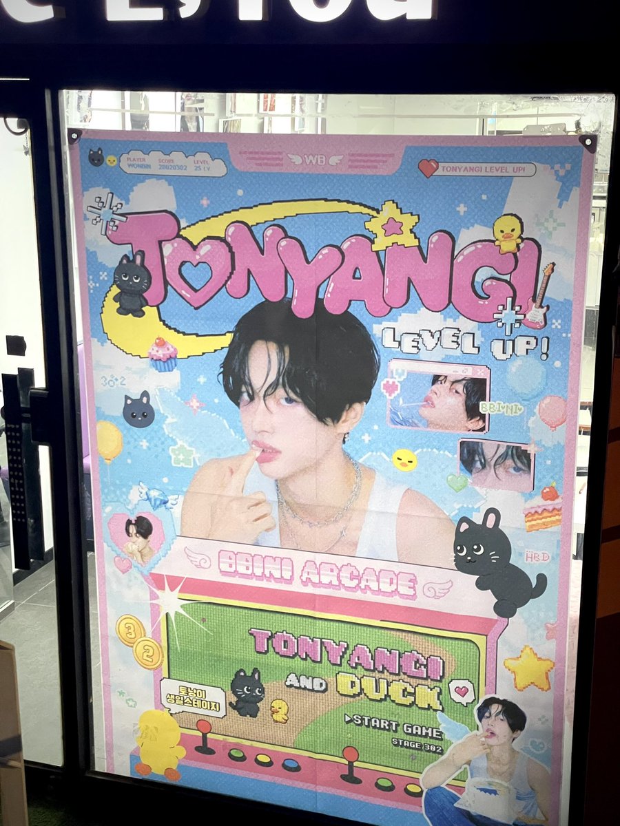 y0ur__my's tweet photo. #TONYANGI_LEVEL_UP

약간 숨은 생카 찾은 느낌이랄까...

어디지,어디지?
찾다가 들어간 곳...

힐링해따아!

럭드도 귀엽고,
공간도 귀엽고,
원빈도 귀엽고,
나는요 행복해. https://t.co/2gi42wyqHh