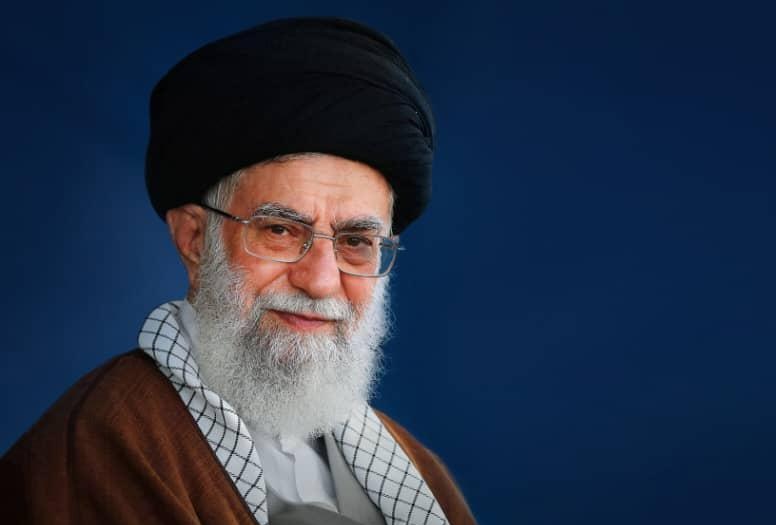 Nuestras sentidas condolencias al pueblo y Gobierno iraníes por el asesinato del Líder Supremo de la Revolución Islámica de #Irán, Gran Ayatolá Seyed Ali Jameneí.

La doctrina criminal de #EEUU de "la paz a través de la fuerza", secundada por Israel, sigue sumando muertes,