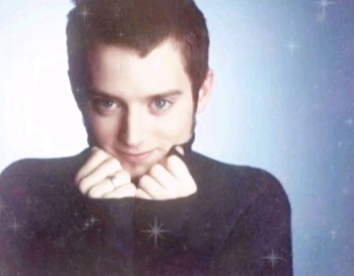 can we talk about this photo again cuz deadass what was he doing