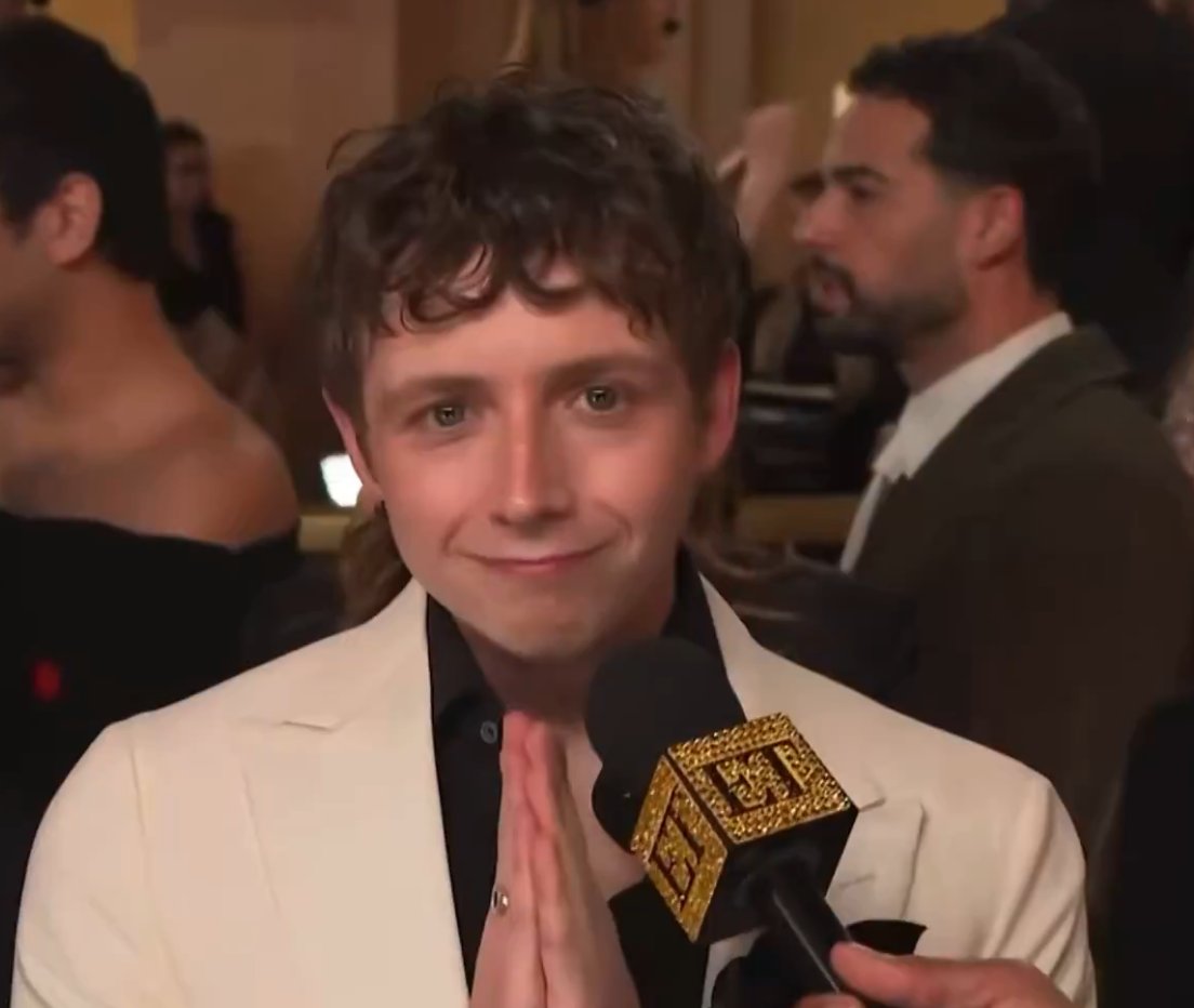 dennis whitaker archive tweet media