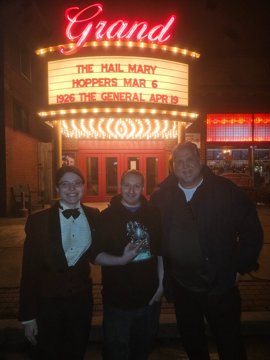 schlock awe tweet media