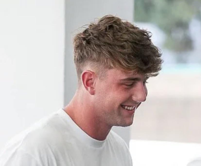 “Bro you fried your shi” (or some zoomer slang like that) Y’all gotta respect alternative styles because everyone looking the same is BORING. Grow some balls and do something fun man.