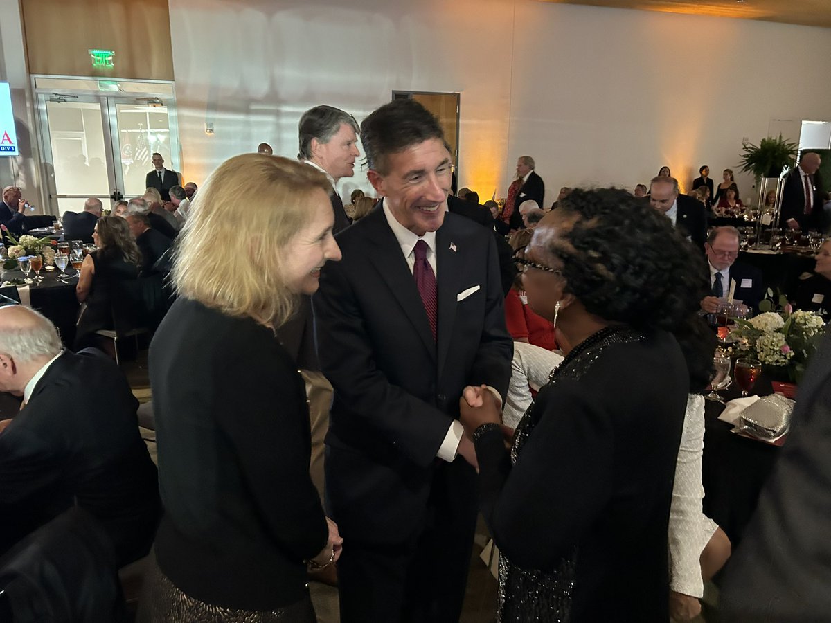 David Kustoff tweet media