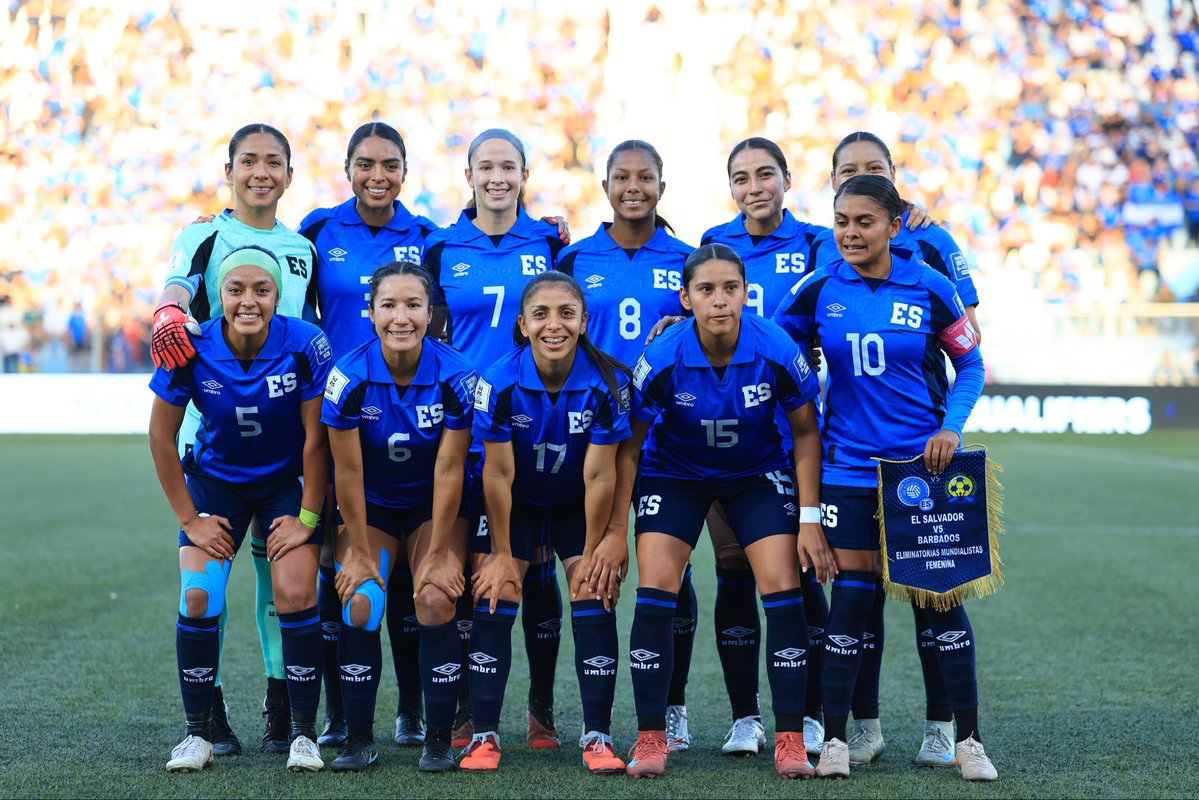 GANARON, GUATARON Y GOLEARON, GRANDE LA SELECTA FEMEMINA, LA QUE SI NOS LLENA DE ORGULLO.