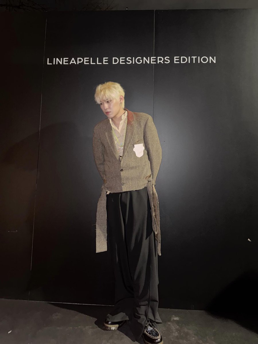 chambird_y's tweet photo. 박우진 인스타.ᐟ.ᐟ

😉

#이탈리아
#Milano
#밀라노 
#패션쇼 https://t.co/ElUwoHJJ3b