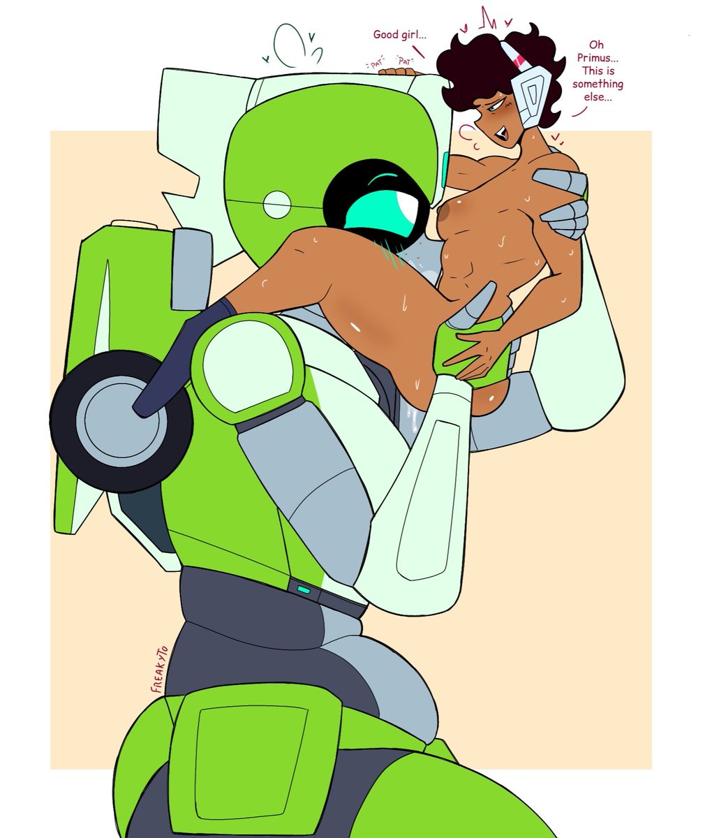 Arcee and Greenlight playing with holomatters, it's their new kink~❤️💚

#valveplug #nsfwart