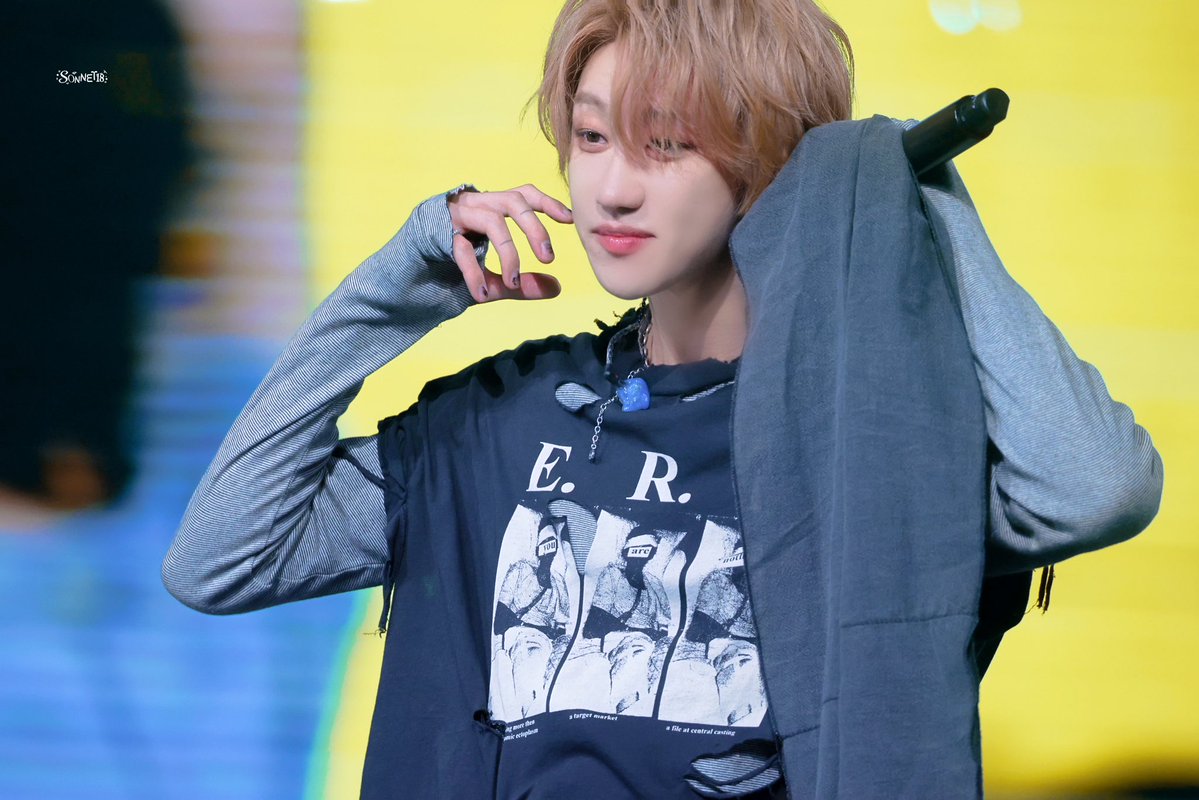 sonnet18_ tweet media