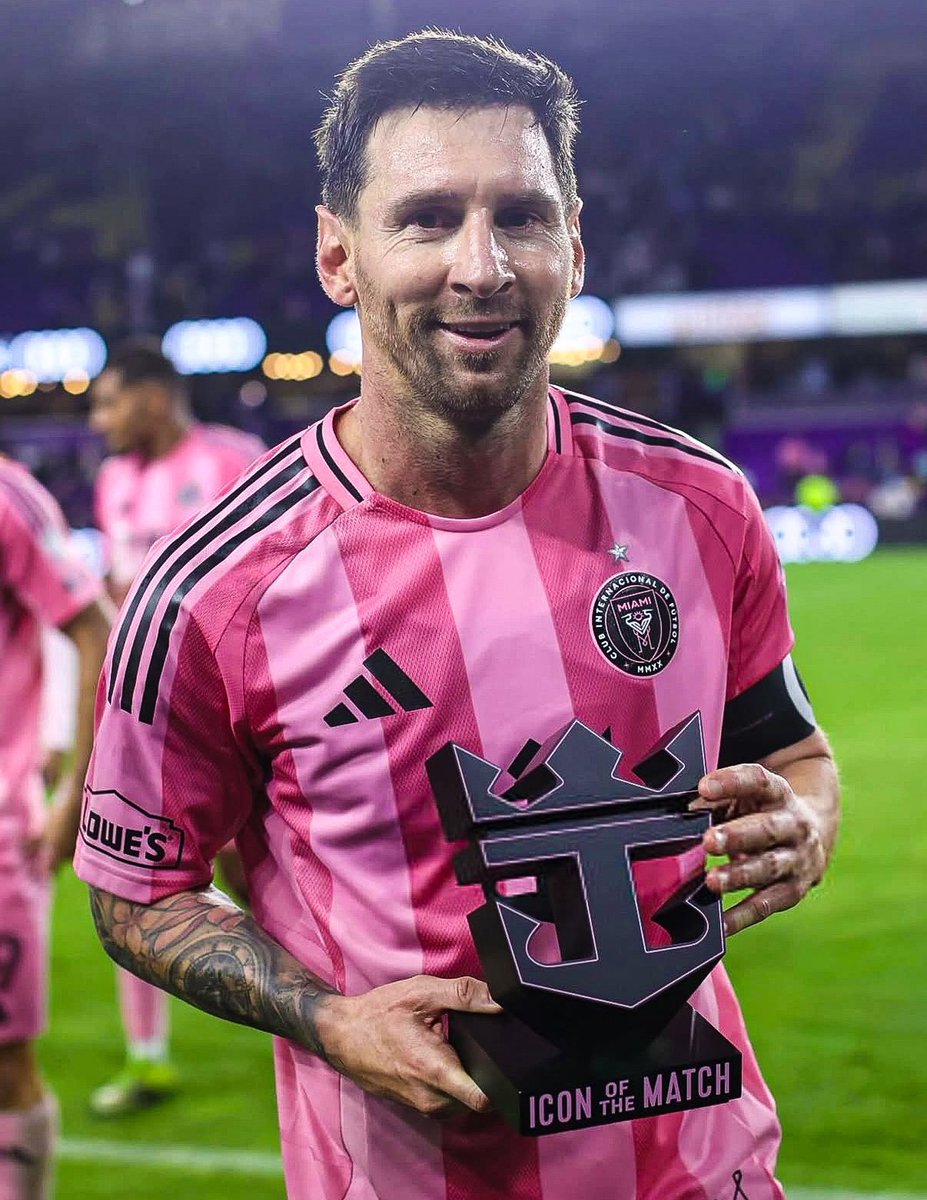 معلومة..

ليونيل ميسي منذ انضمامه لـ انتر ميامي لم يلعب الديربي في ملعب أورلاندو سواء كان مصاب أو راحة

تاريخيًا انتر ميامي لم يسبق له الفوز في أرض ميامي

قبل المباراة جمهور أورلاندو كان يستفز ميسي ويصفه بالهارب

ماذا حدث؟

أورلاندو تقدم الـشوط الأول 2-0

في الشوط الثاني انتر