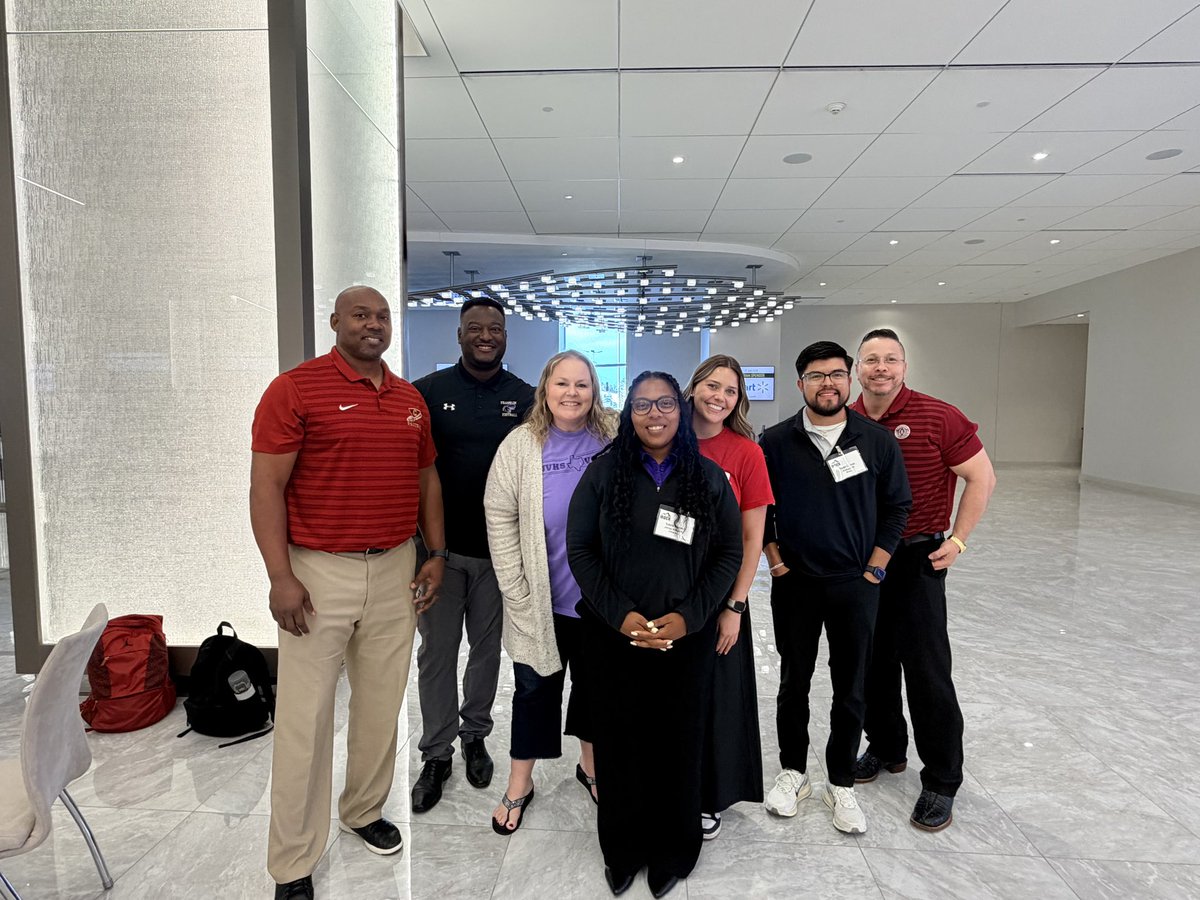 Coach Watkins/Run Game Coordinator/OL Coach tweet media