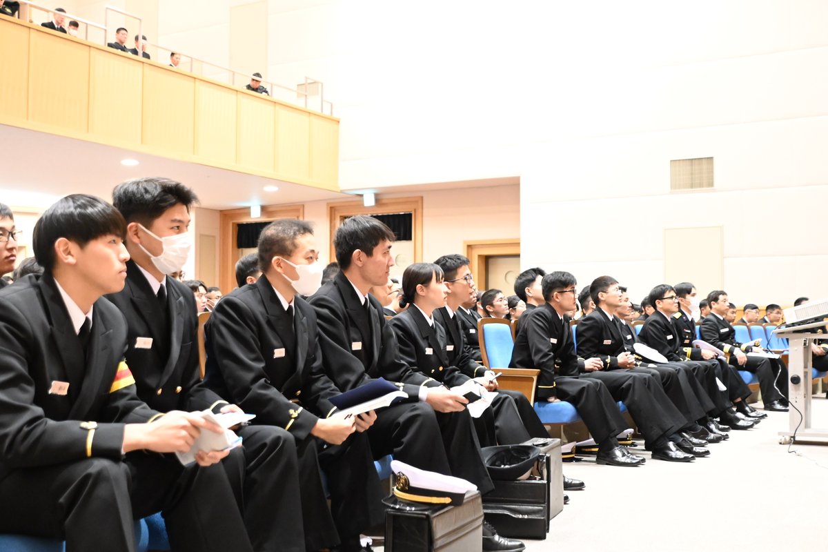 第1学生隊の各分隊（第76期一般幹部候補生課程）は、戦史に関する