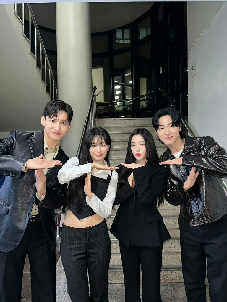 Two men and two women in one picture. But I ship the men with each