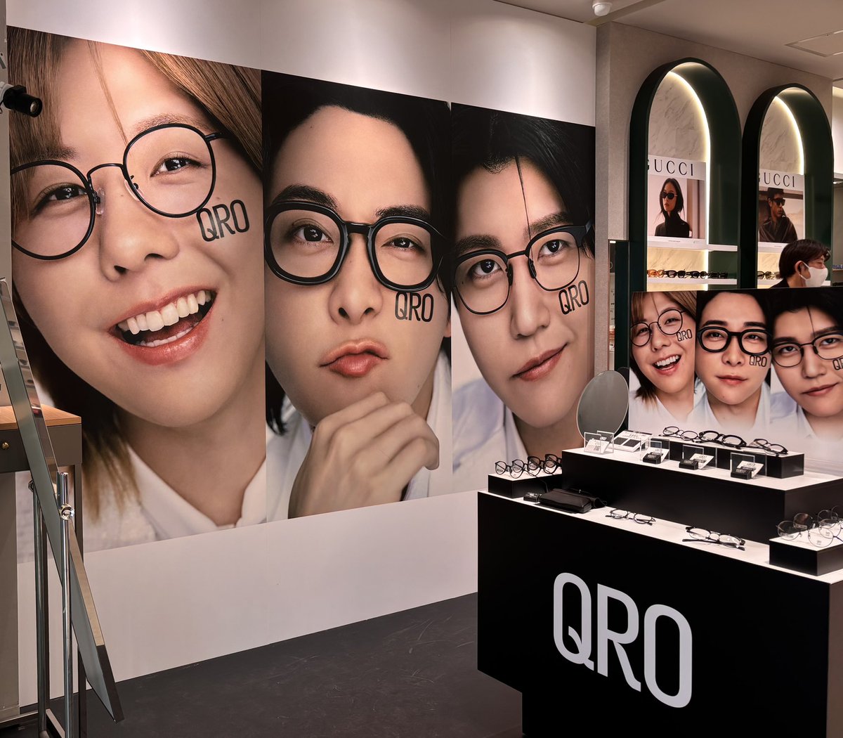 ssmo_ssmo's tweet photo. 眼鏡市場👓
#MrsGREENAPPLE https://t.co/g382t3PhIG