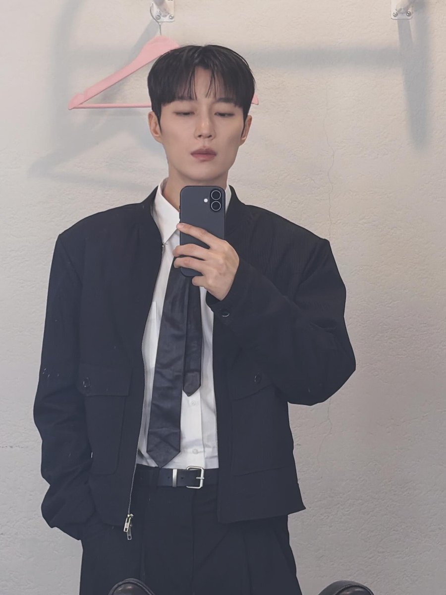 H_0xe's tweet photo. 아니…아 진짜 너무 조타….#여자라면윤두준 https://t.co/1i1KpuImnl
